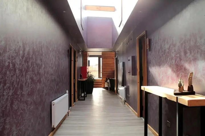 Room 16 of 22