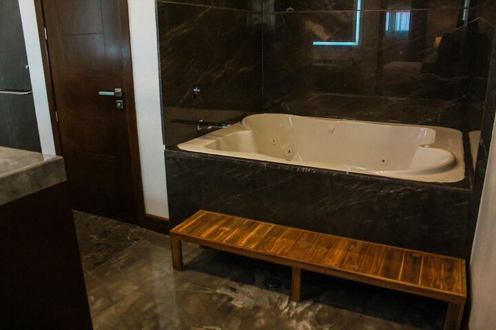 Spa 54 of 103