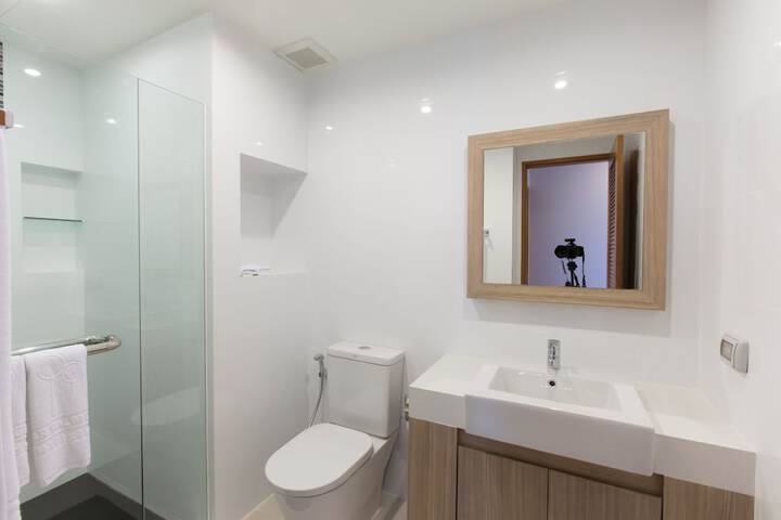 Room 9 of 27