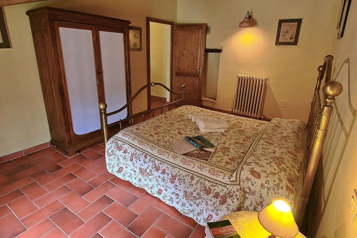 Room 6 of 39