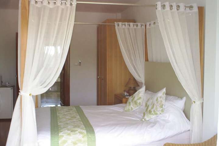 Room 12 of 44