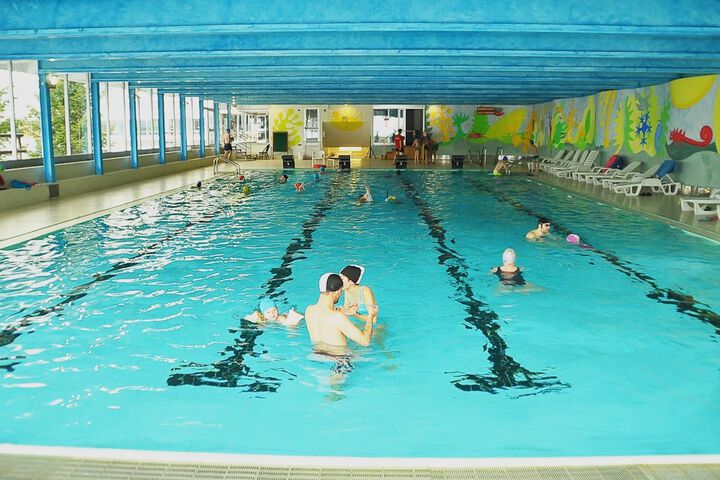 Hotel Pool