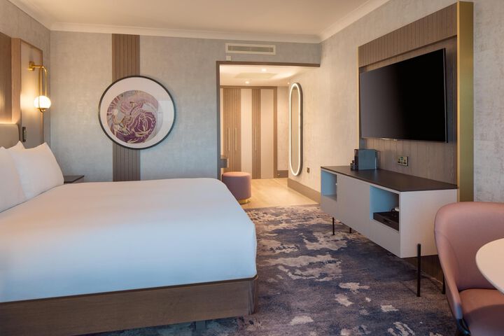 Room 46 of 158