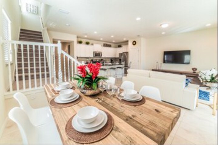Windsor at Westside 2006 - Five Bedroom Townhome with Private Pool