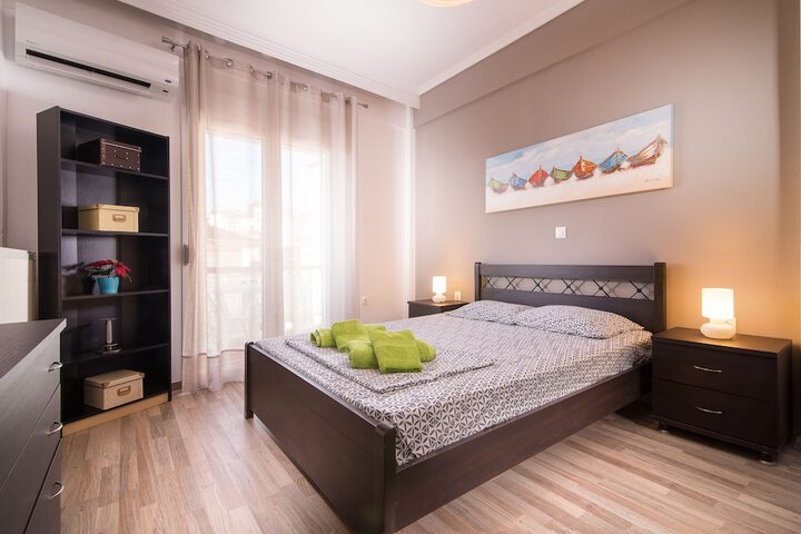Room 7 of 52