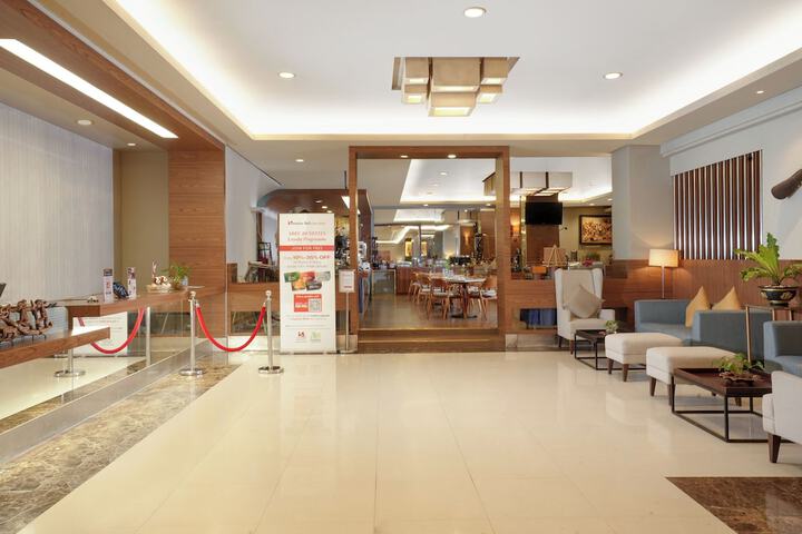 Lobby Entry