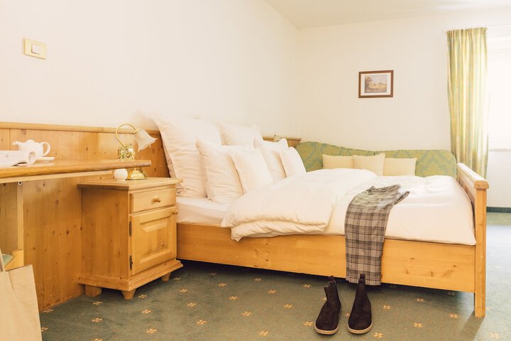 Room 15 of 57