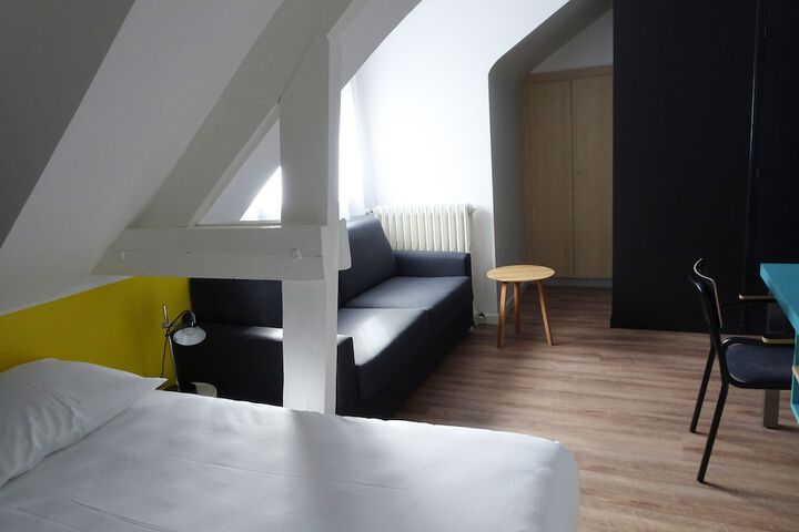 Room 8 of 44
