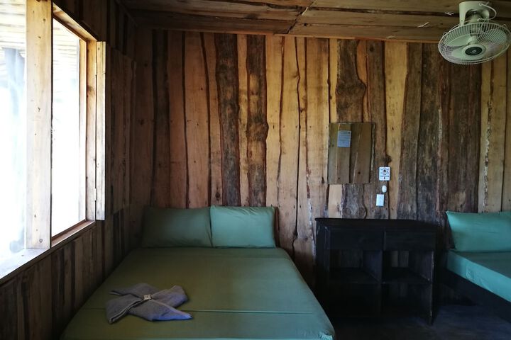 Room 5 of 34