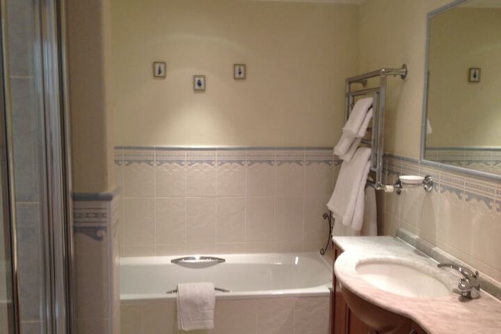 Room 36 of 52