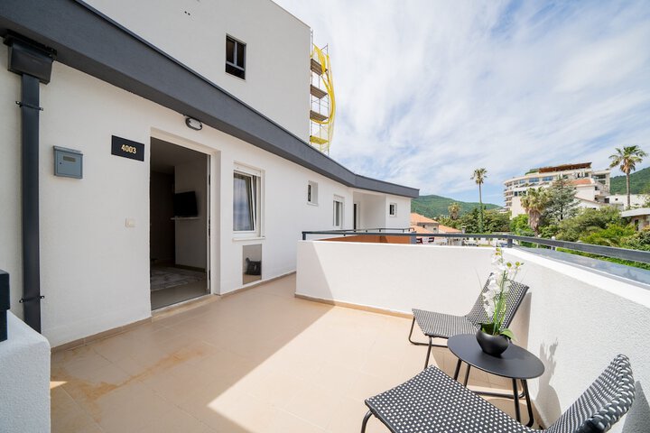 Terrace/Patio 90 of 168