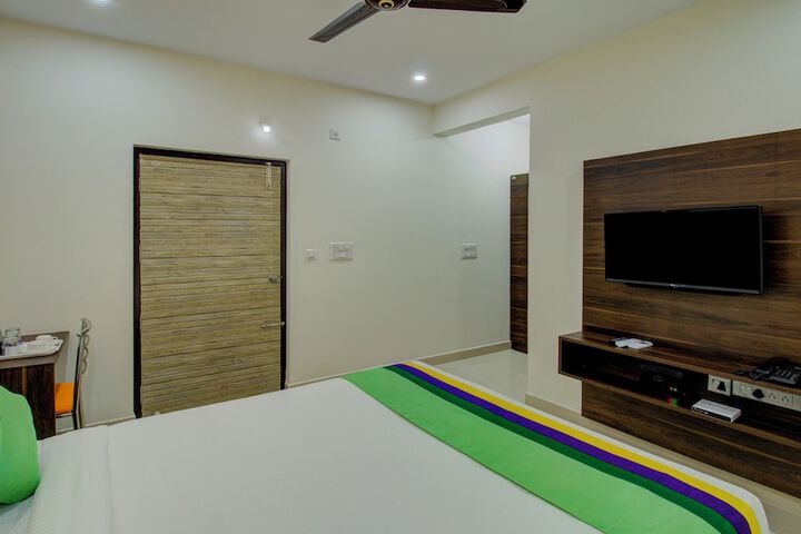 Room 17 of 29