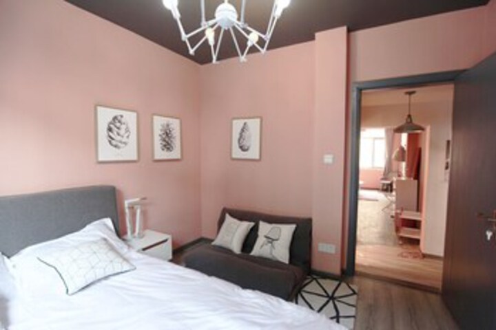 Room 7 of 23