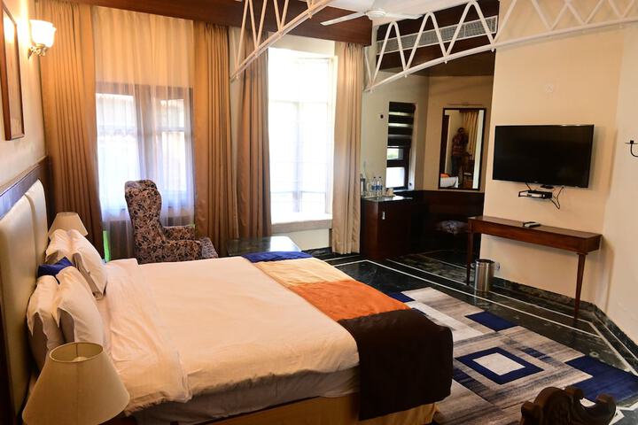 Room 15 of 57