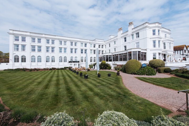 Hotel 70 of 71