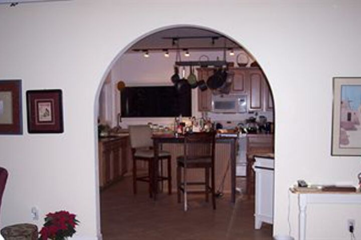 Dining 18 of 61