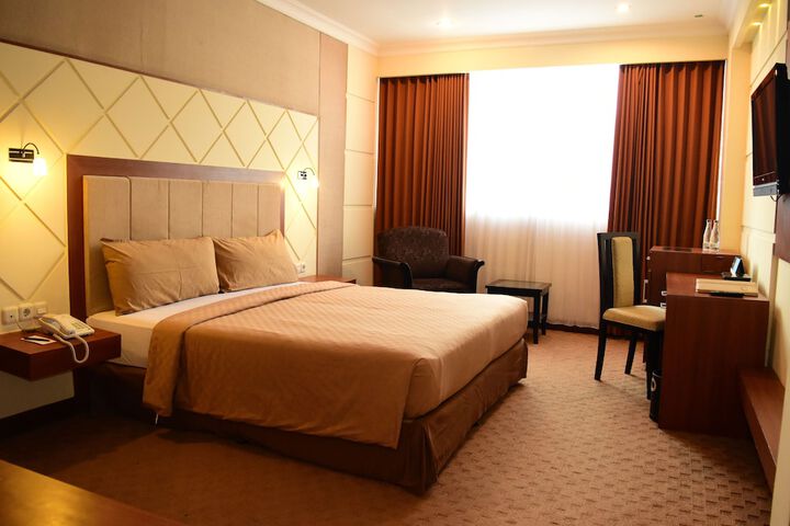 Room 7 of 29