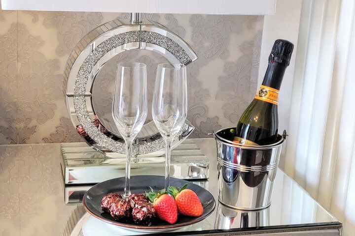 Champagne service