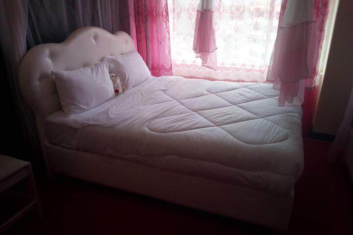 Room 28 of 73