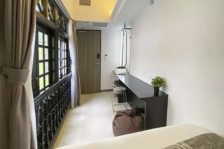 Room 75 of 180