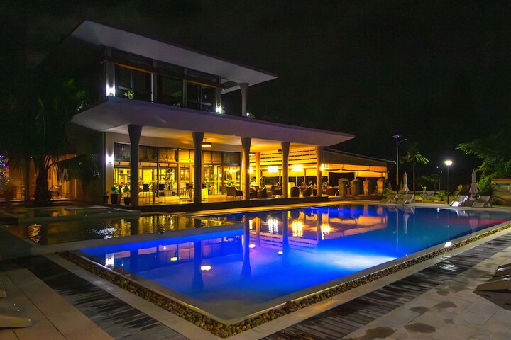 Pool 15 of 31