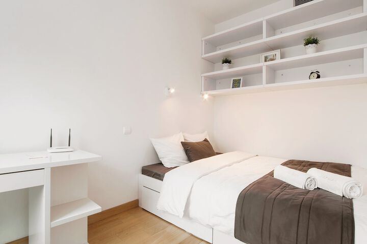 Room 3 of 60