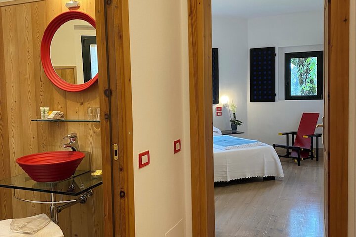 Room 17 of 75