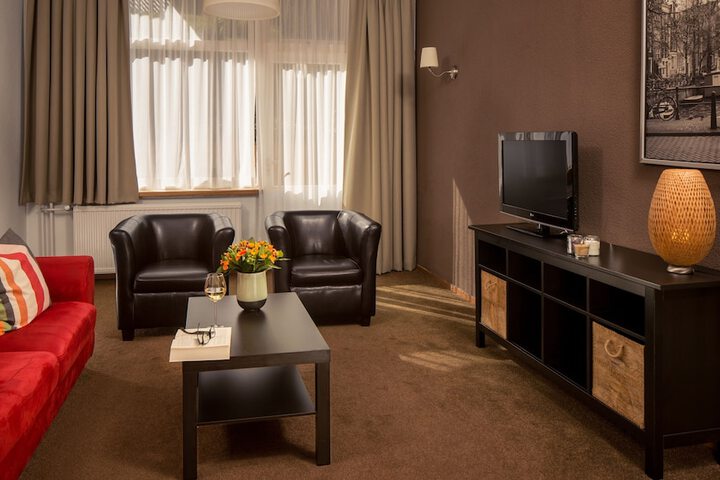 Room 20 of 32