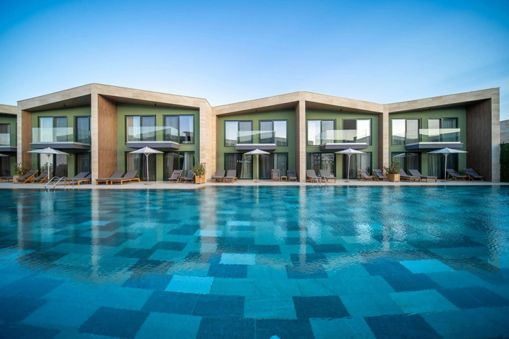 Pool 19 of 50