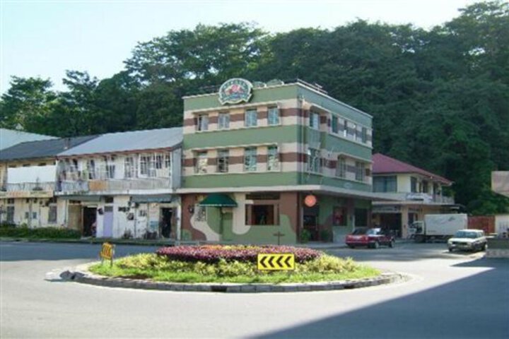 Hotel Entry