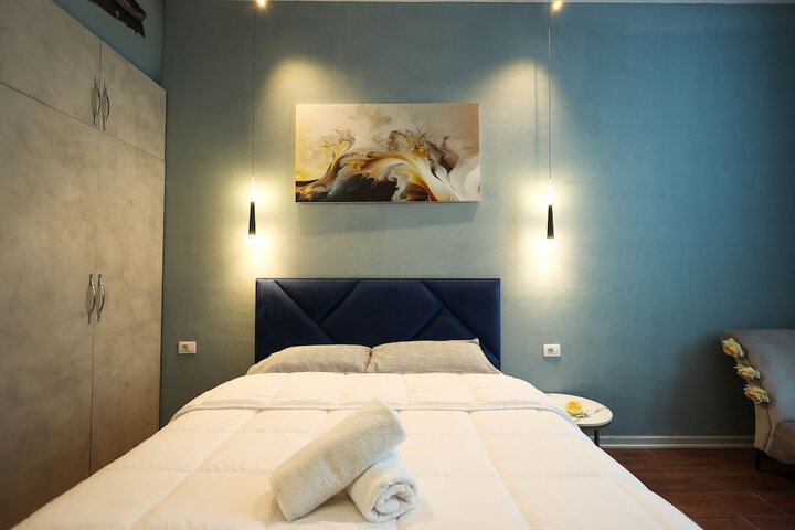 Room 15 of 169