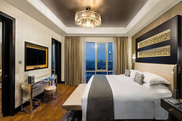 Room 19 of 58