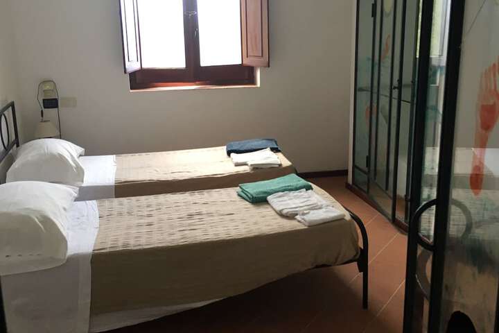 Room 2 of 14