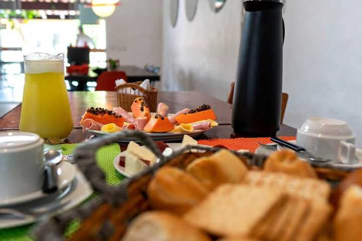 Breakfast/Coffee Service 19 of 22