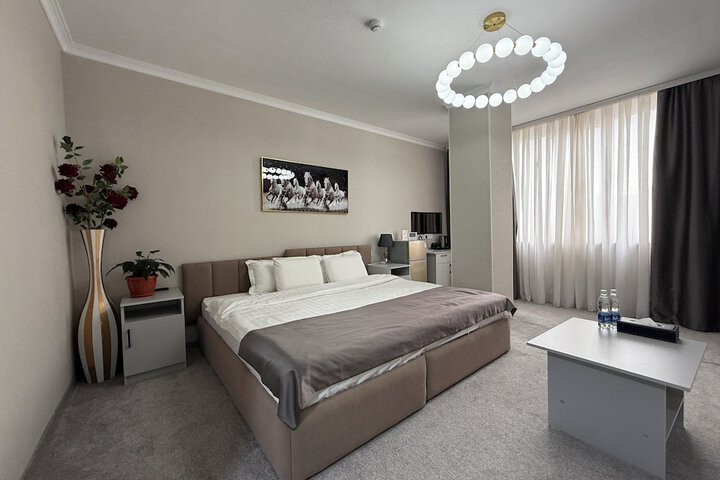 Room 19 of 33
