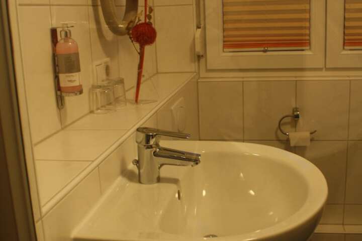 Room 18 of 42