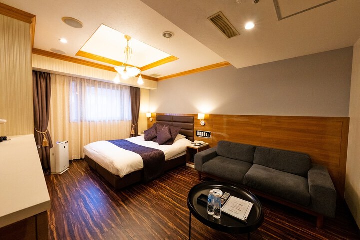 Room 141 of 239