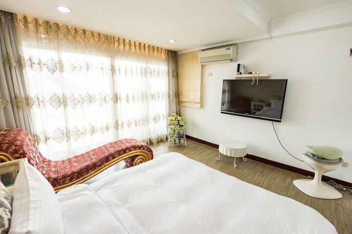 Room 13 of 51