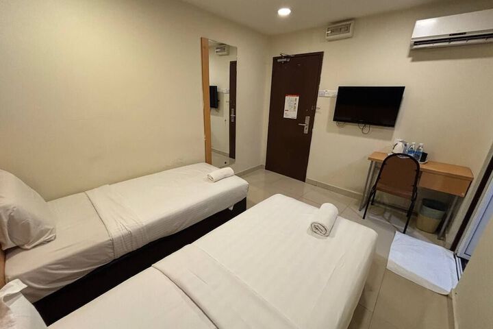 Room 27 of 101