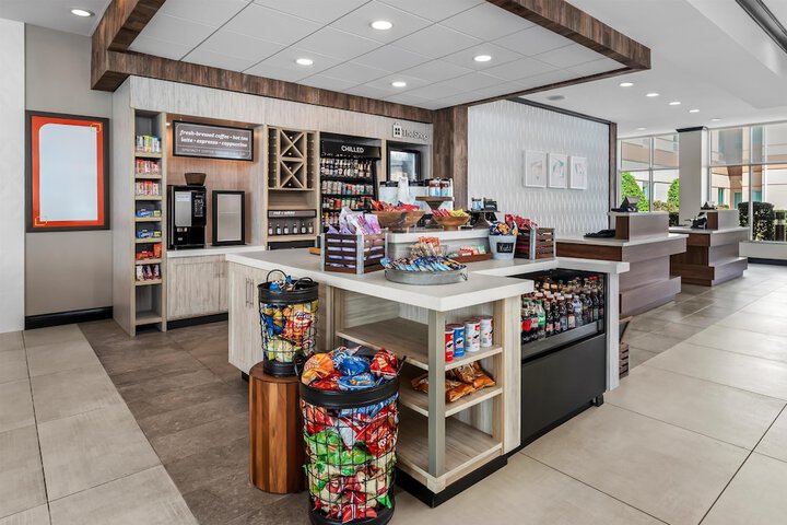 Snack bar