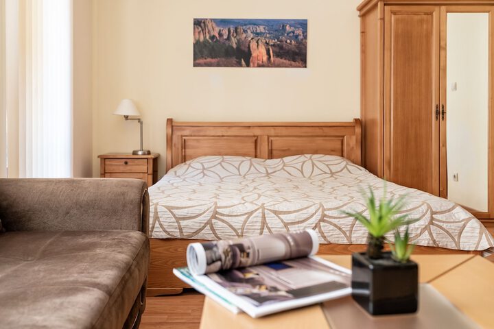 Room 43 of 209