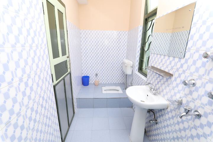 Room 10 of 23