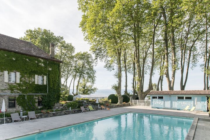 Pool Hotel
