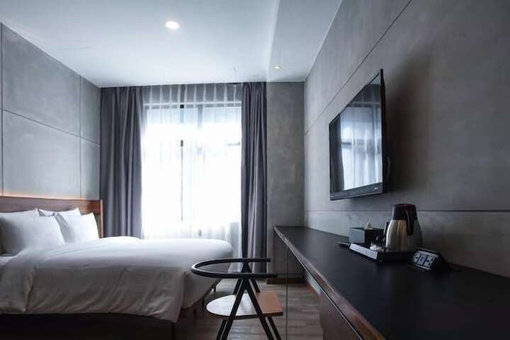 Room 62 of 101