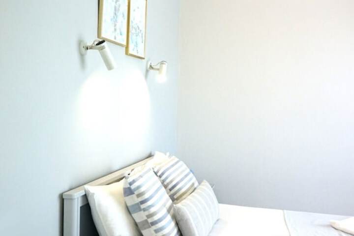 Room 14 of 74
