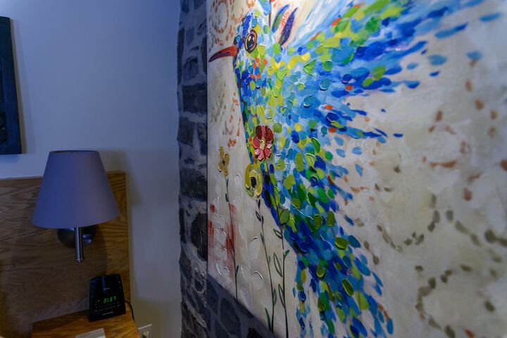 Room 18 of 144