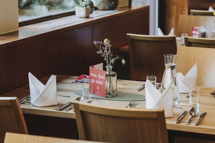 Dining 56 of 74