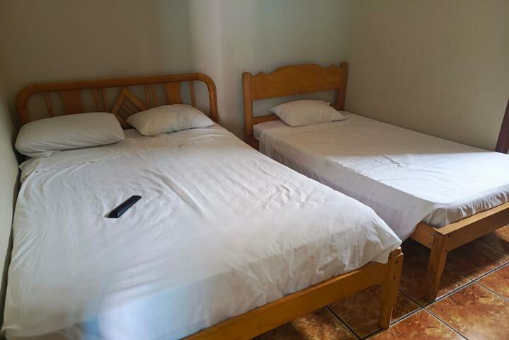 Room 3 of 7