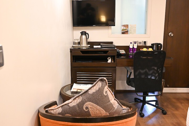 Room 27 of 116