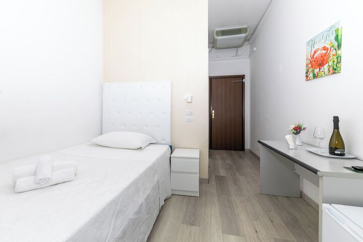 Room 5 of 51